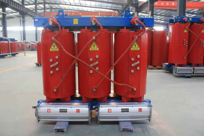 一般北京創(chuàng)聯匯通電氣全鋁的干式變壓器800kva價格是33900元，全銅的800kva干式變壓器價格是65000元。